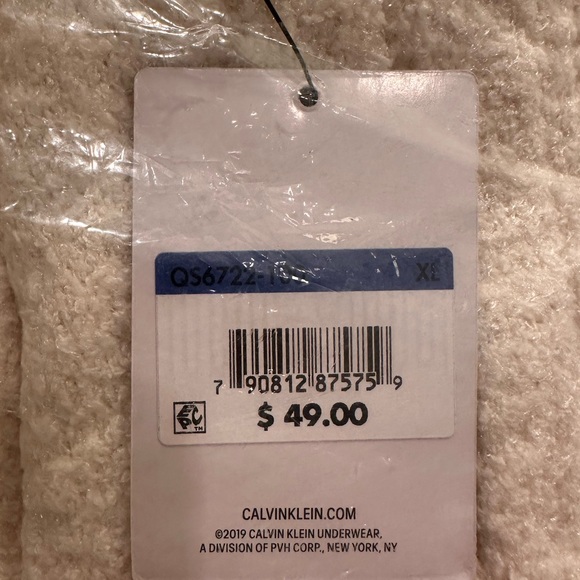 NWT Calvin Klein pj pants, XL. Warm and super comfy. NEW. Pajama pants only - Picture 4 of 7